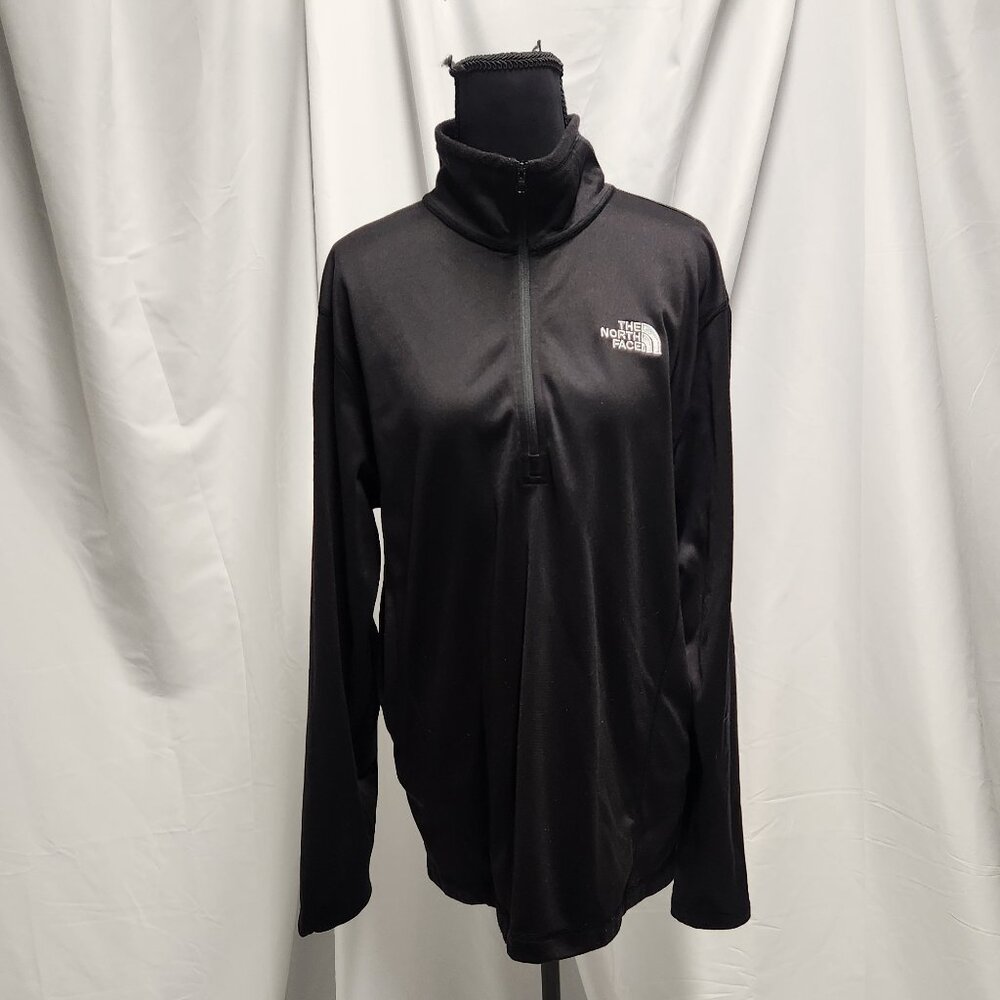 The North Face Men’s Black 1/4 Zip Pullover – Size Medium